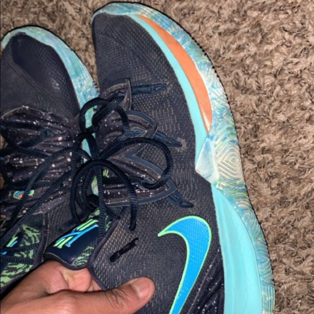 Kyrie 5